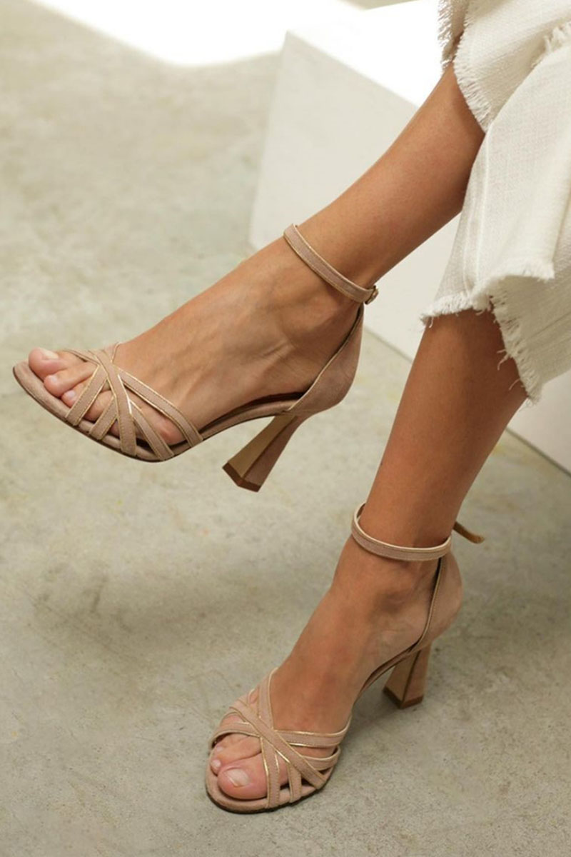 Victoria™ | Tacones Slim de Punta Redonda