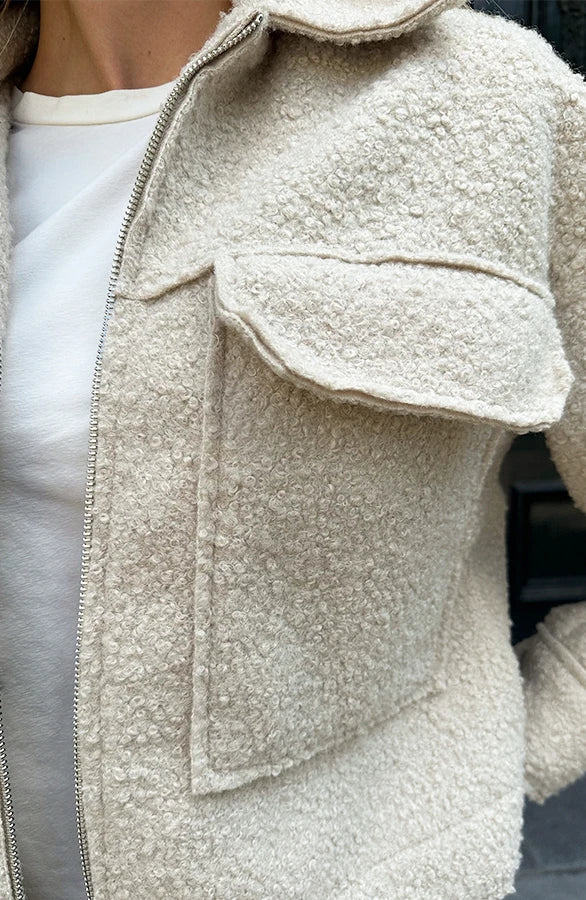 Olivia - Chaqueta bouclé con cremallera