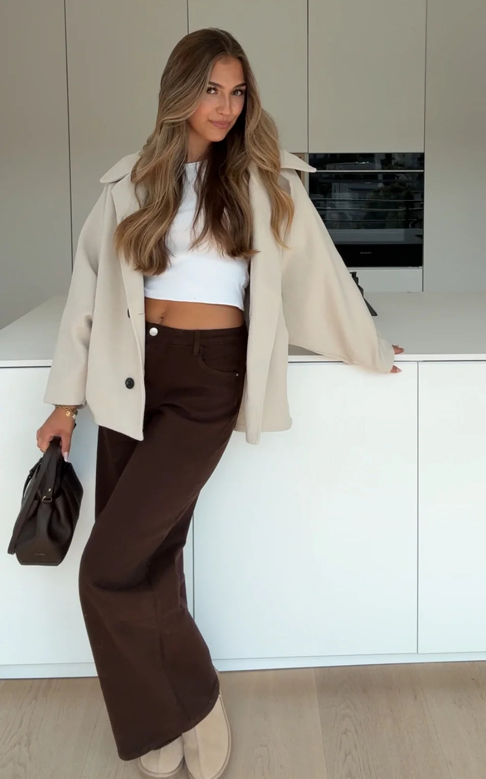 Chaqueta oversize color crema