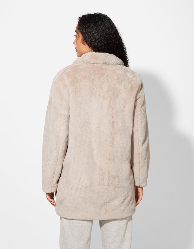 ABRIGO DE PIEL SINTETICA