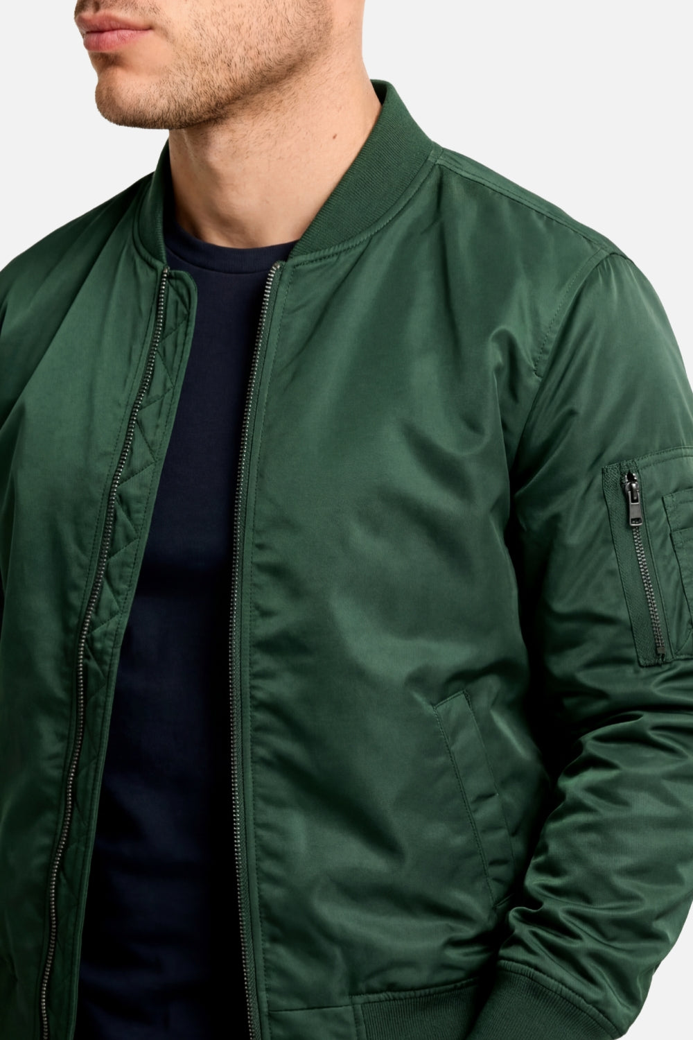 Verde oscuro